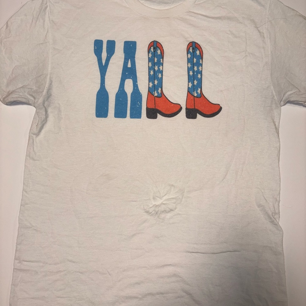 Gildan White T-Shirt with Blue and Red Design